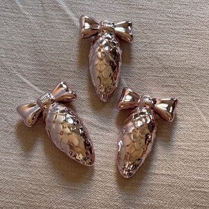 💟 MIU-MIU Pink Bow Pinecone Ornaments